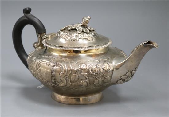 A William IV silver batchelors teapot, London, 1836, gross 10.5 oz.